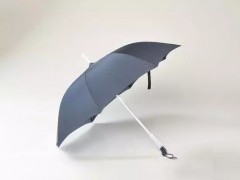 有了这把伞，妈妈再也不用担心我走夜路啦！